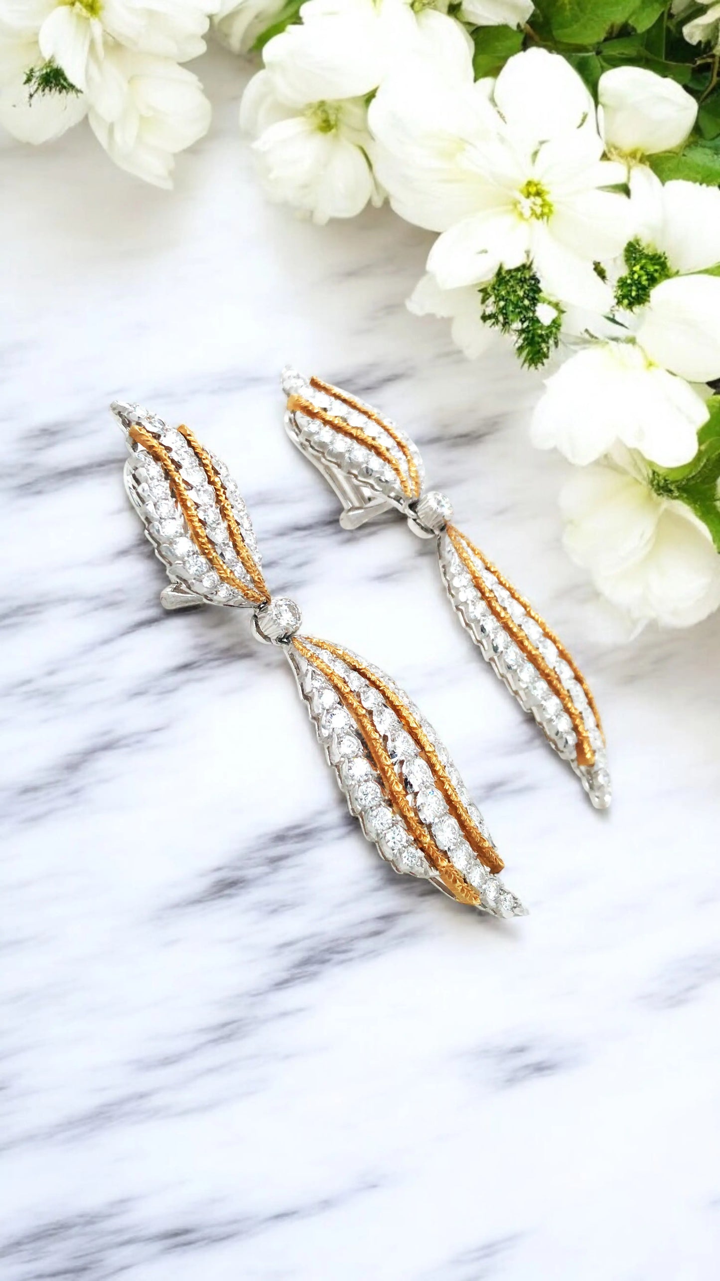 Buccellati, 18K Gold Diamond Earrings Buccellati