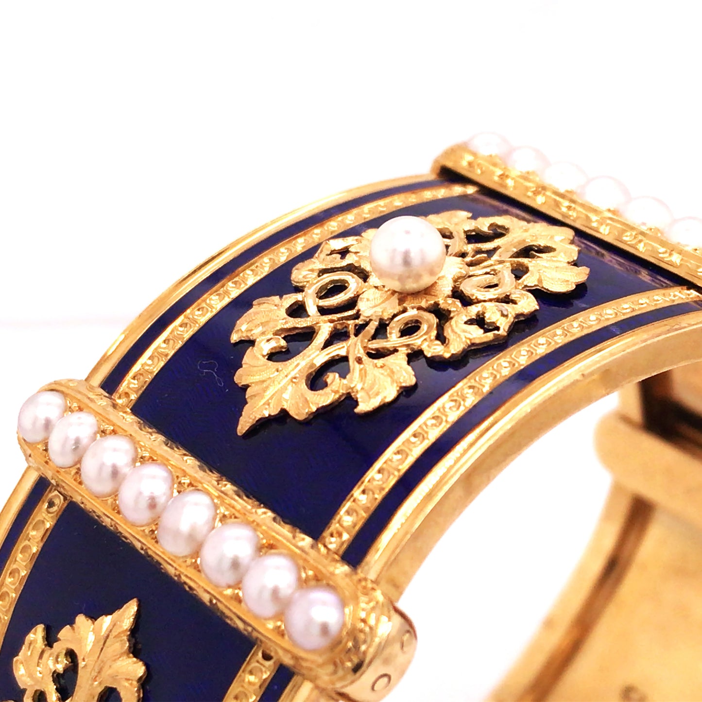 18K Gold Enamel Pearl Bangle