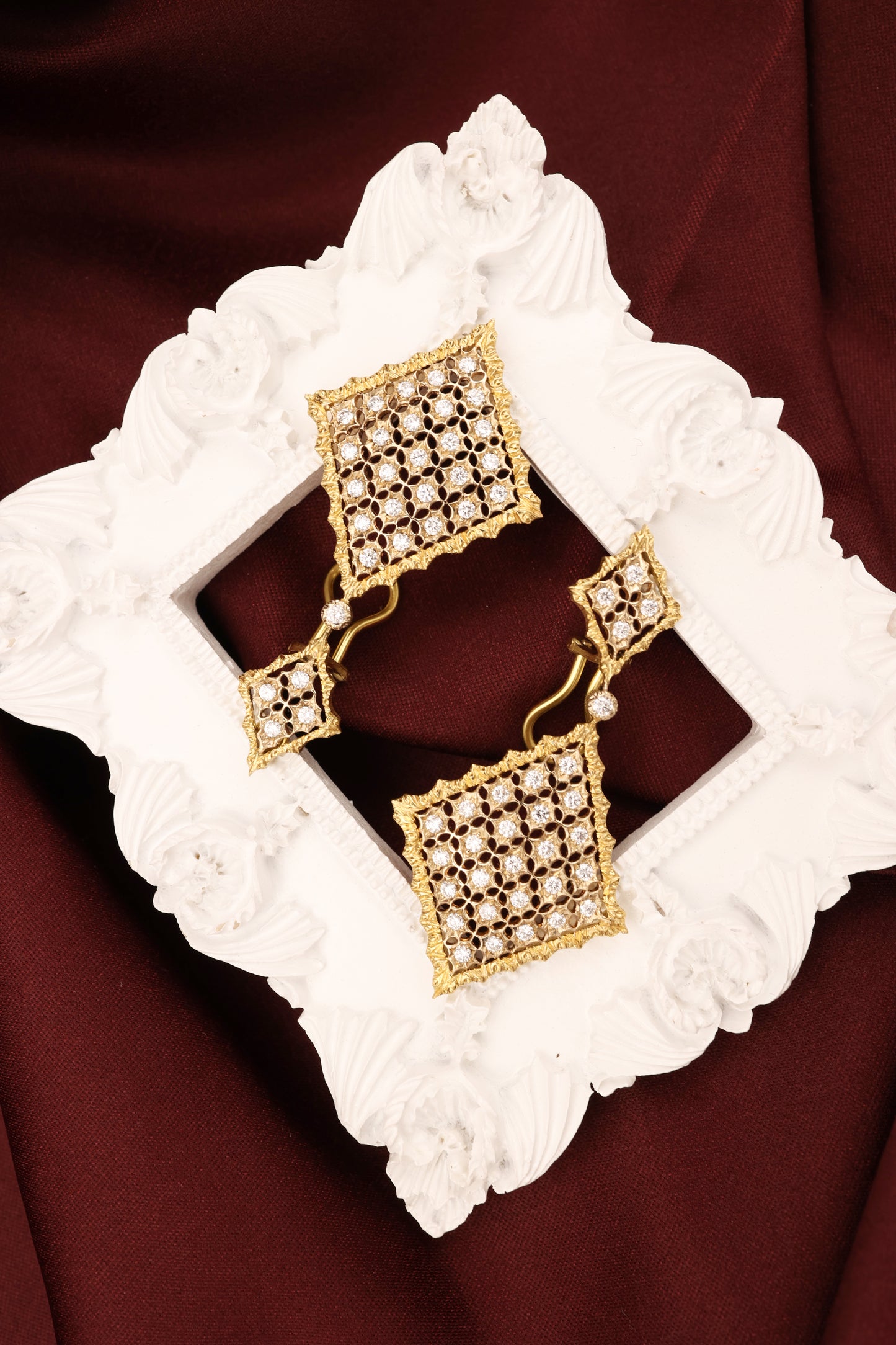 Buccellati, 18K Gold Rhombi Diamond Earrings