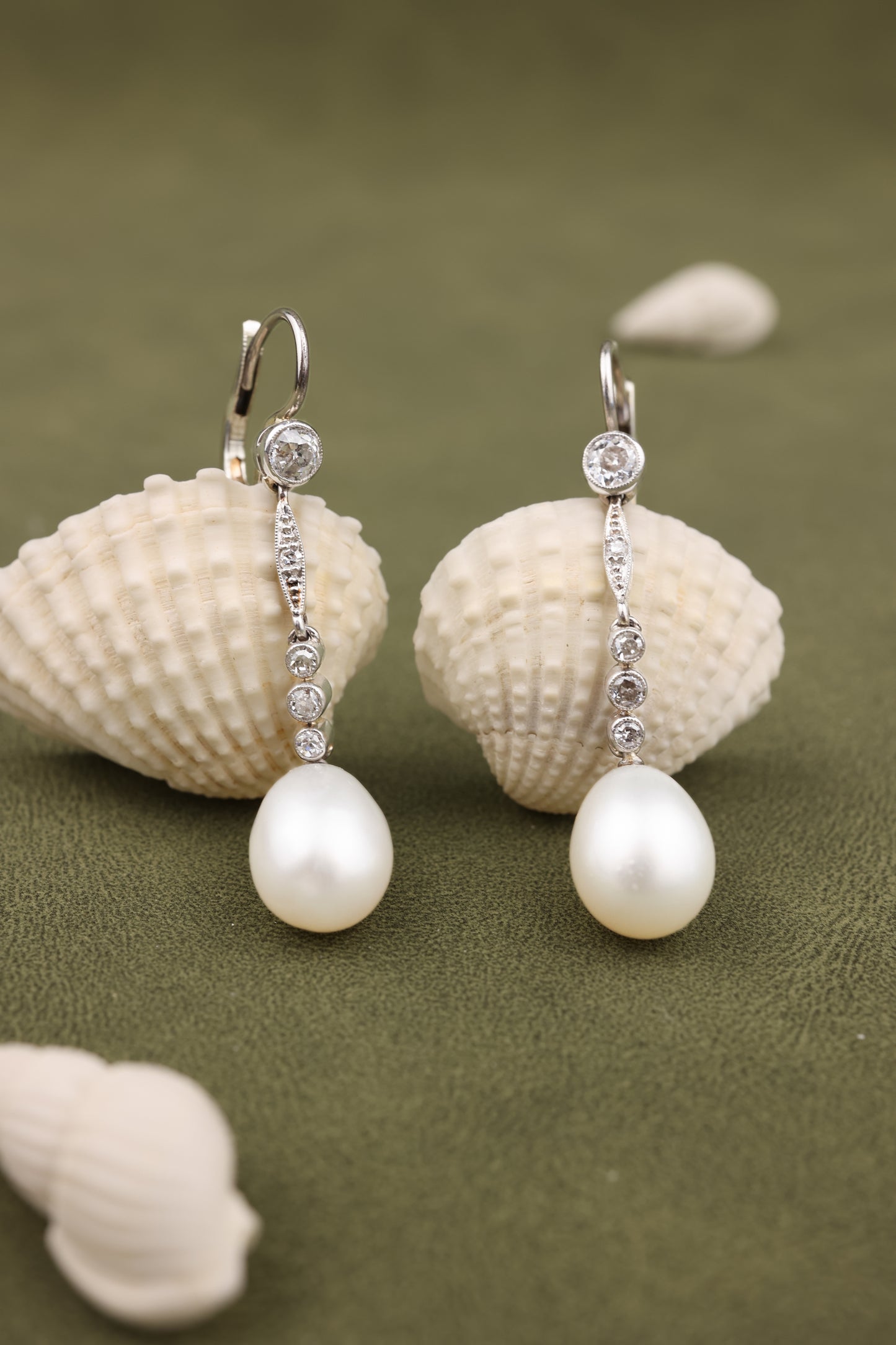 Natural Pearl Diamond Earrings, DSEF