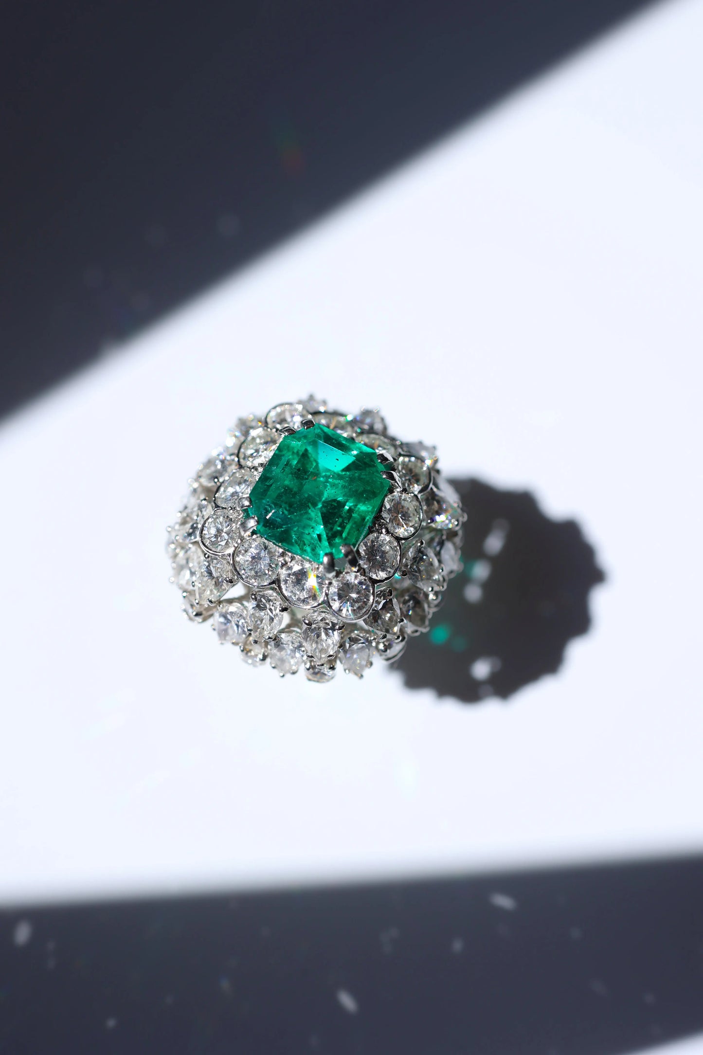 David Webb, Platinum Colombia minor Emerald Diamond Ring, AGL David Webb