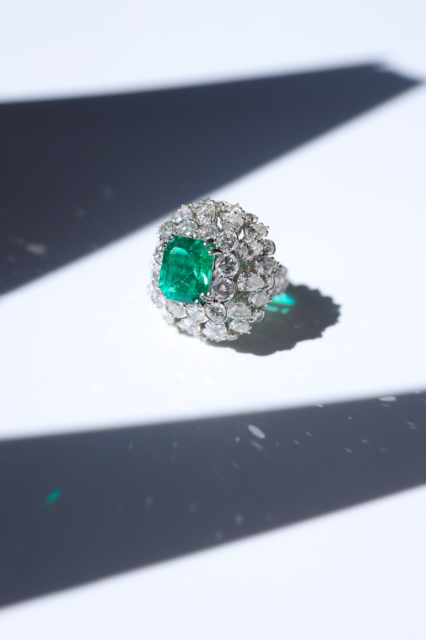 David Webb, Platinum Colombia minor Emerald Diamond Ring, AGL