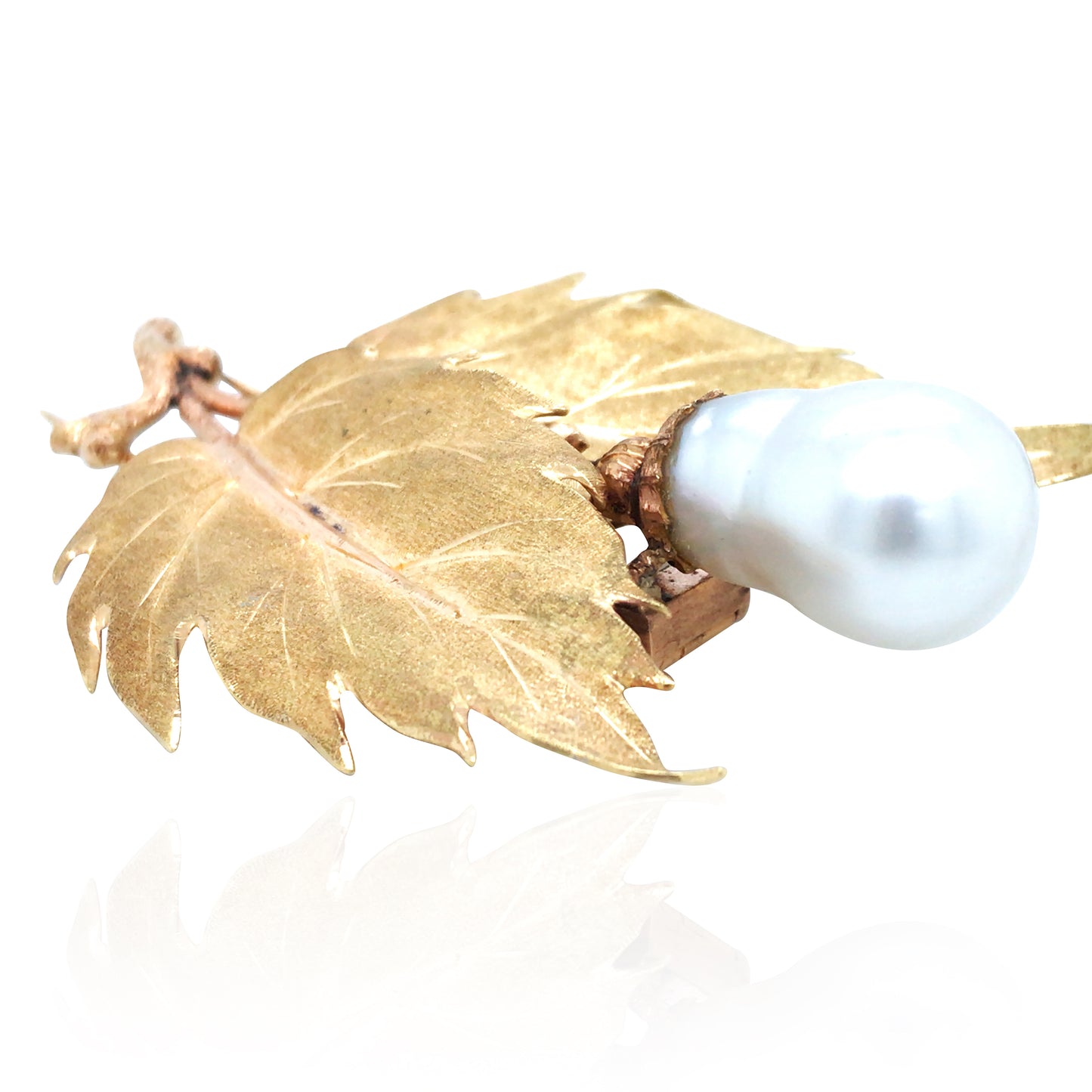 Buccellati, 18K Gold Pearl Brooch