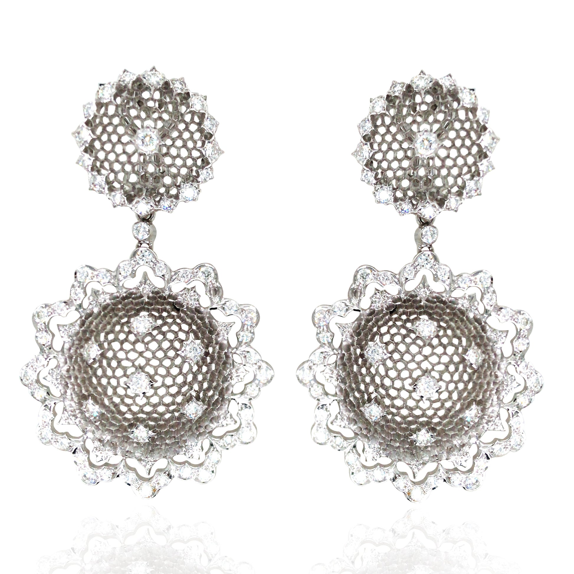 Buccellati, 18K Gold Diamond Earrings Buccellati