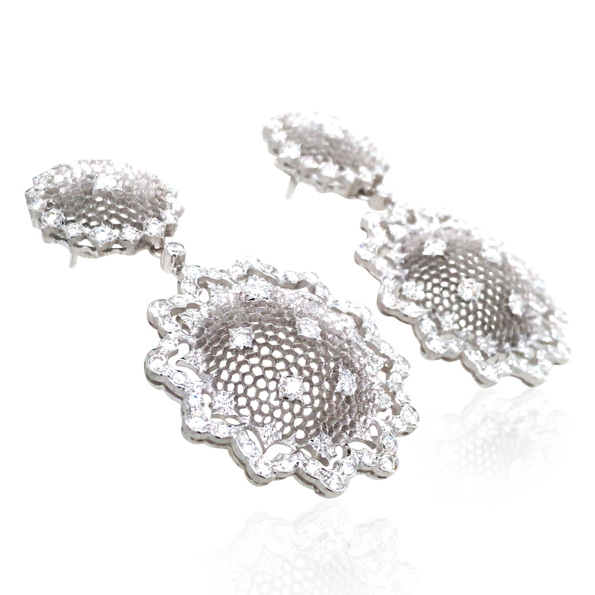Buccellati, 18K Gold Diamond Earrings Buccellati