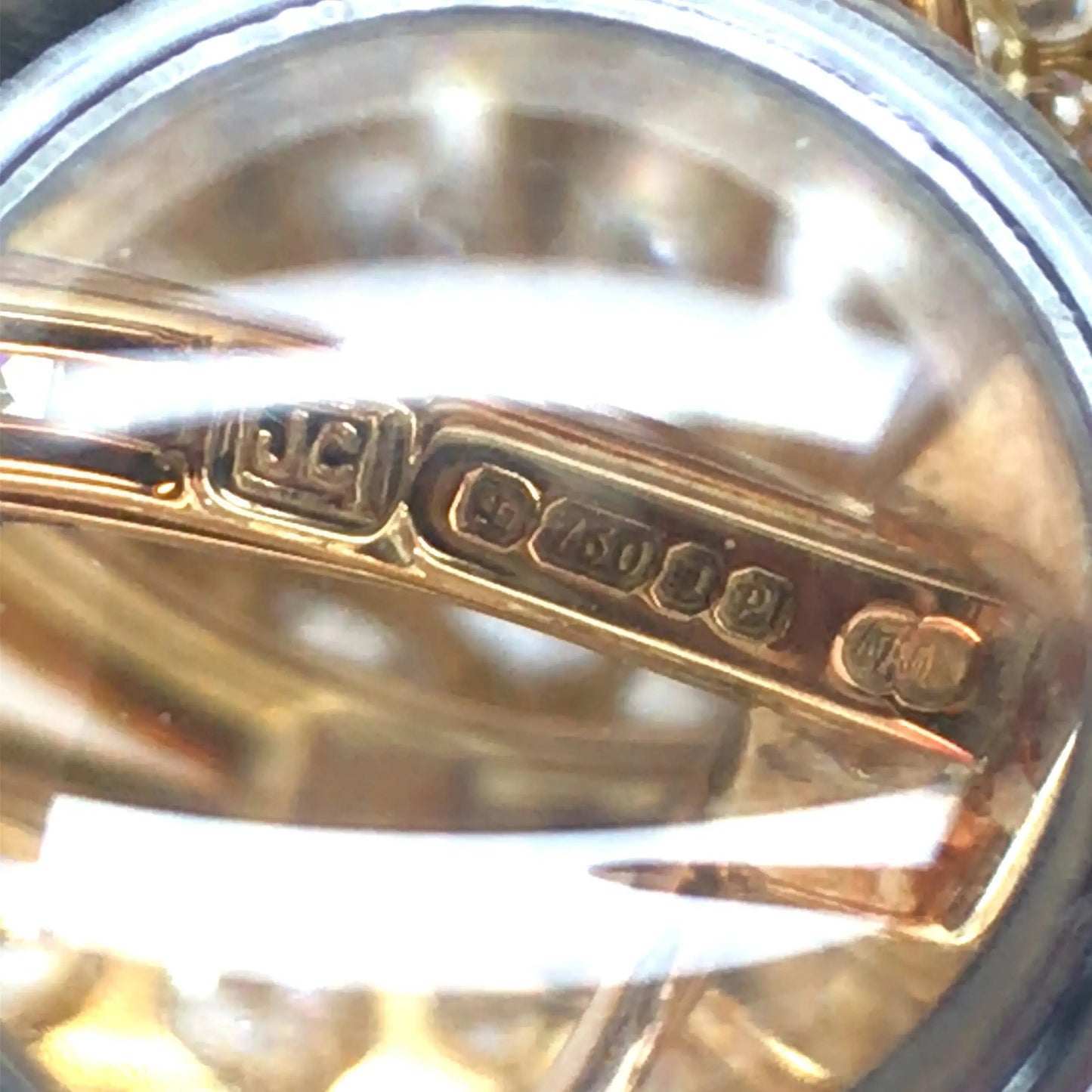 Cartier, 18K Gold Diamond Flower Brooch Cartier