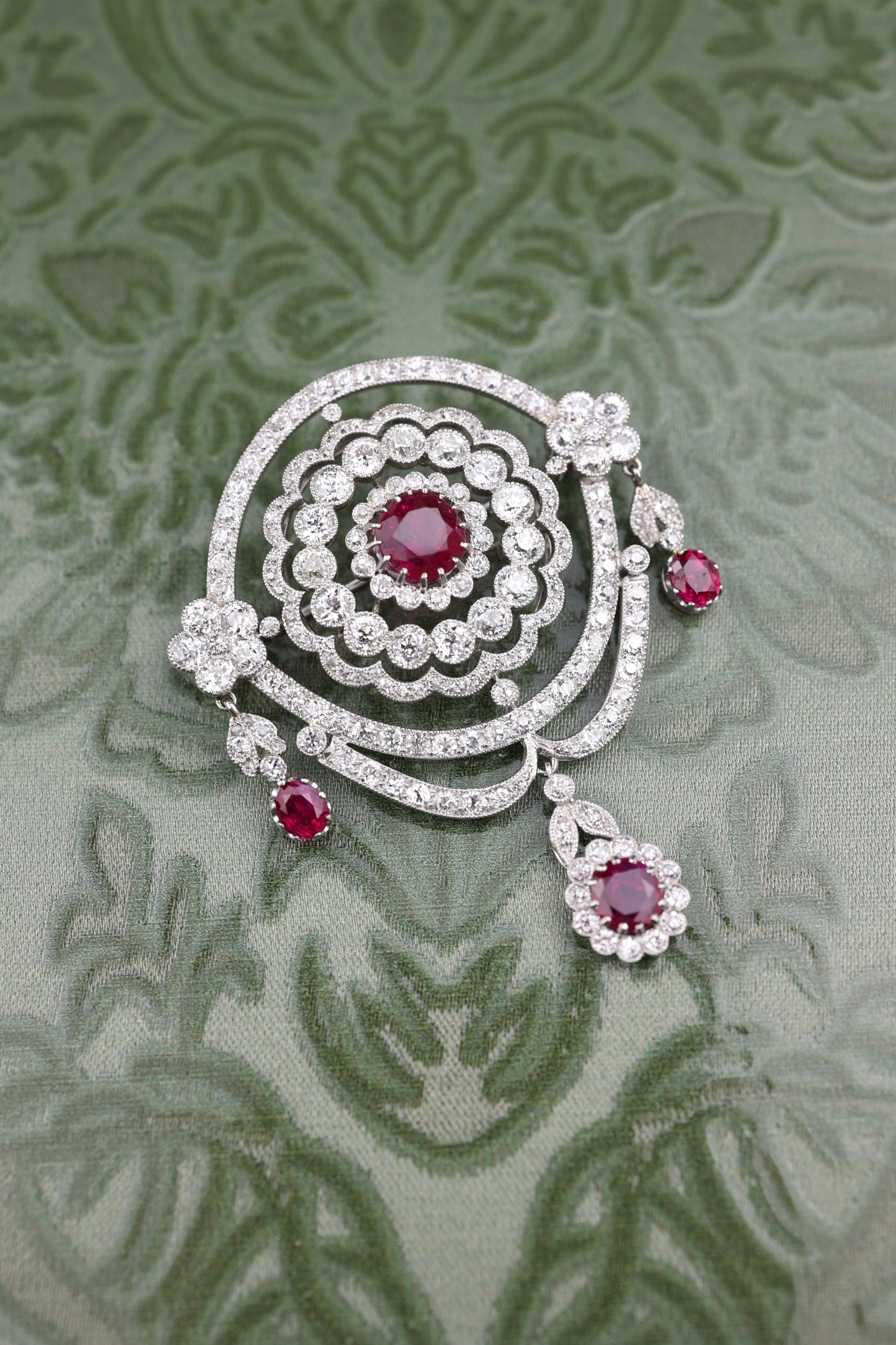 Edwardian Platinum Ruby Diamond Brooch, SSEF Lueur Jewelry