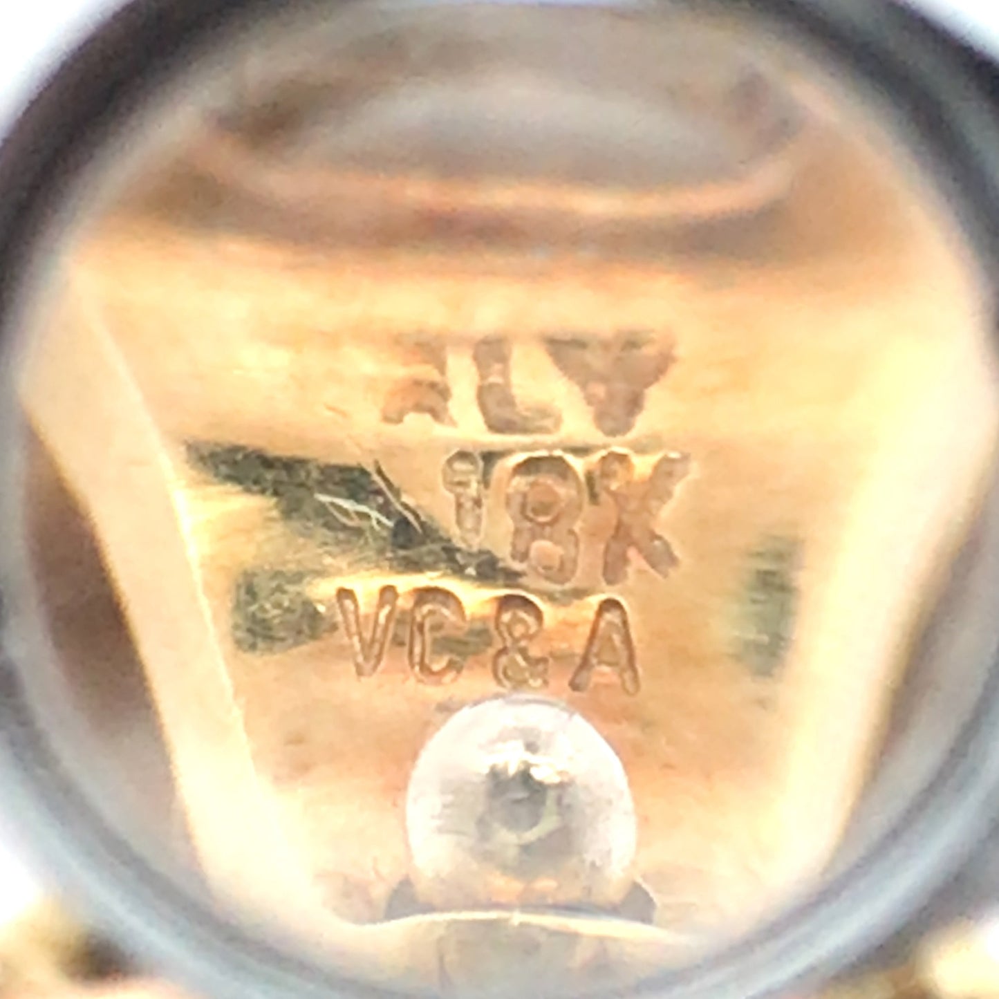 Van Cleef & Arpels, 18K Gold Malachite Pendant VCA