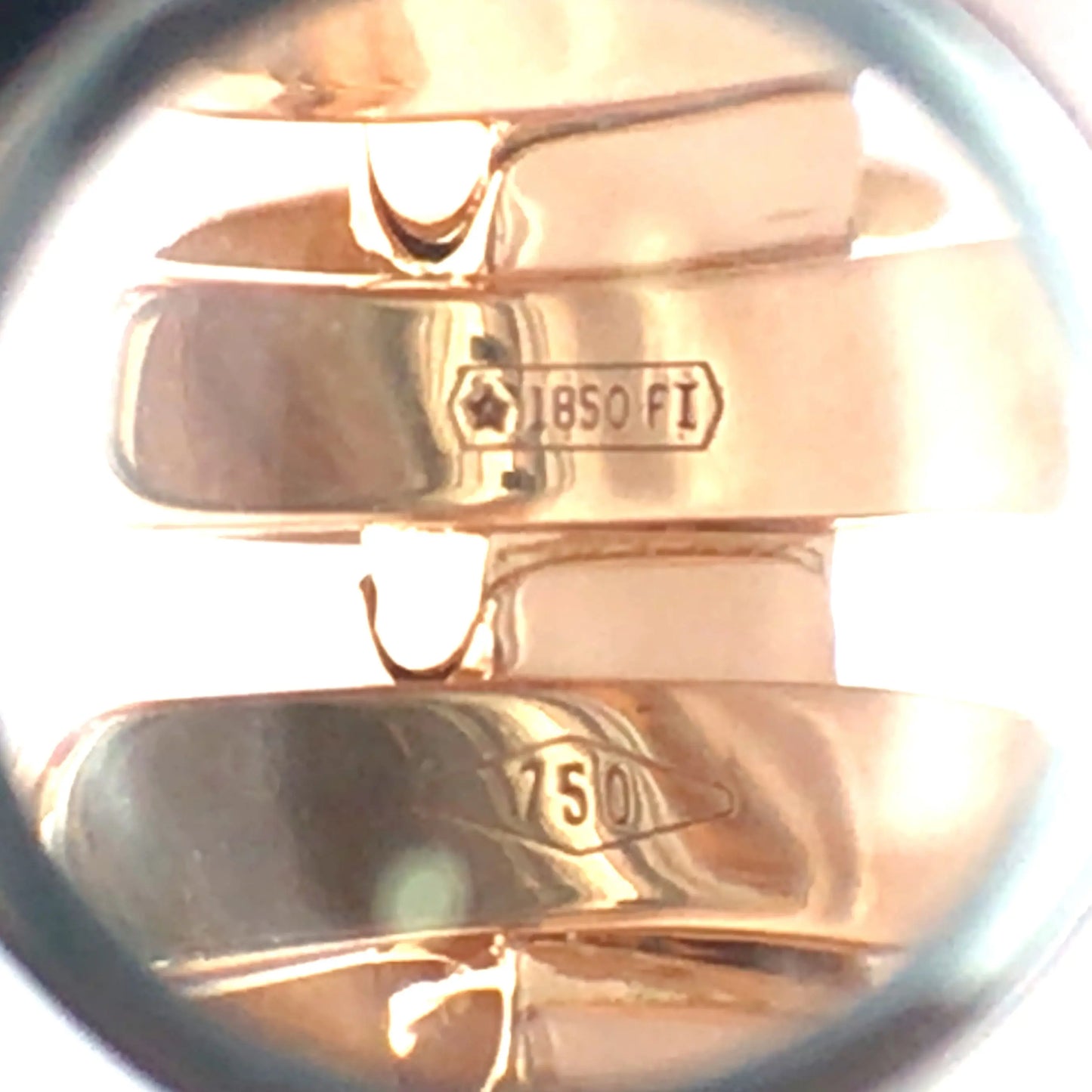 Ferri Firenze, 18K Gold Diamond Bangle Ferri Firenze