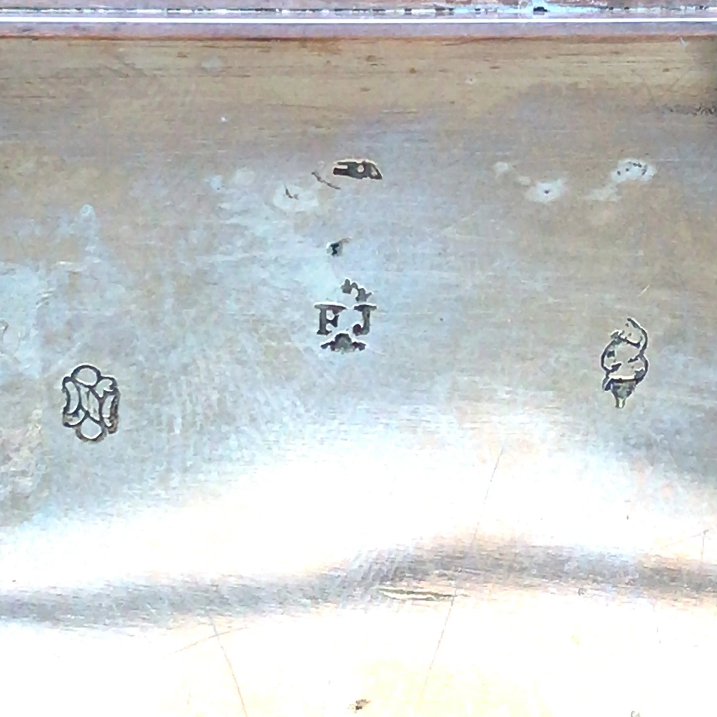 Gold Box with Porcelain Painting Lueur Jewelry