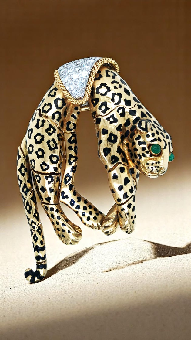 David Webb, 18K Gold Enamel Emerald Diamond Leopard Brooch