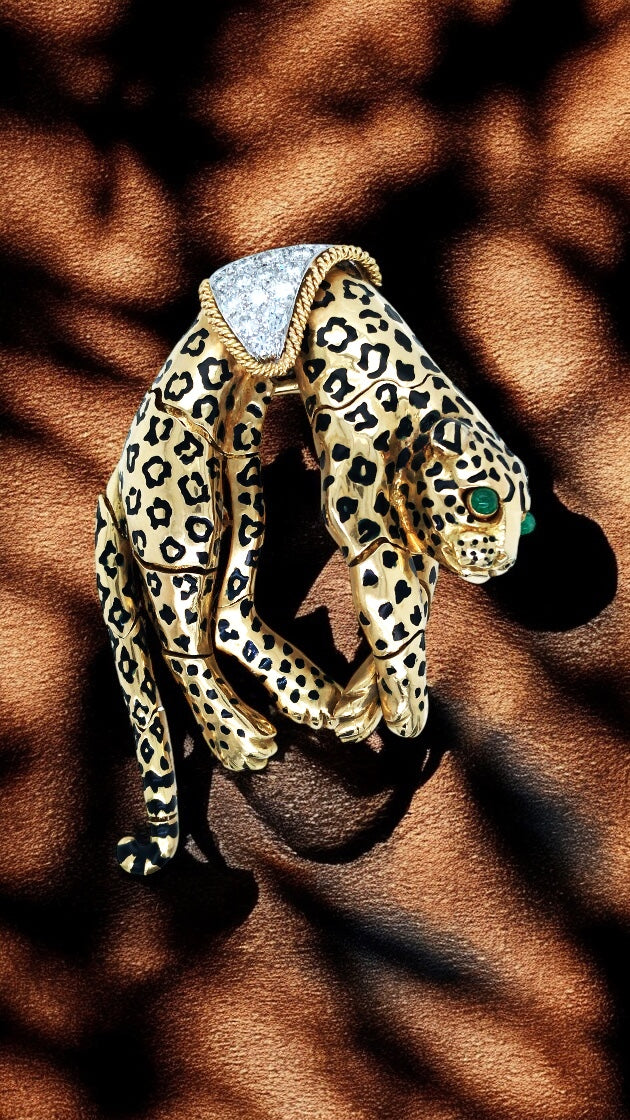 David Webb, 18K Gold Enamel Emerald Diamond Leopard Brooch
