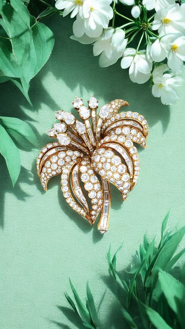 Cartier, 18K Gold Diamond Flower Brooch