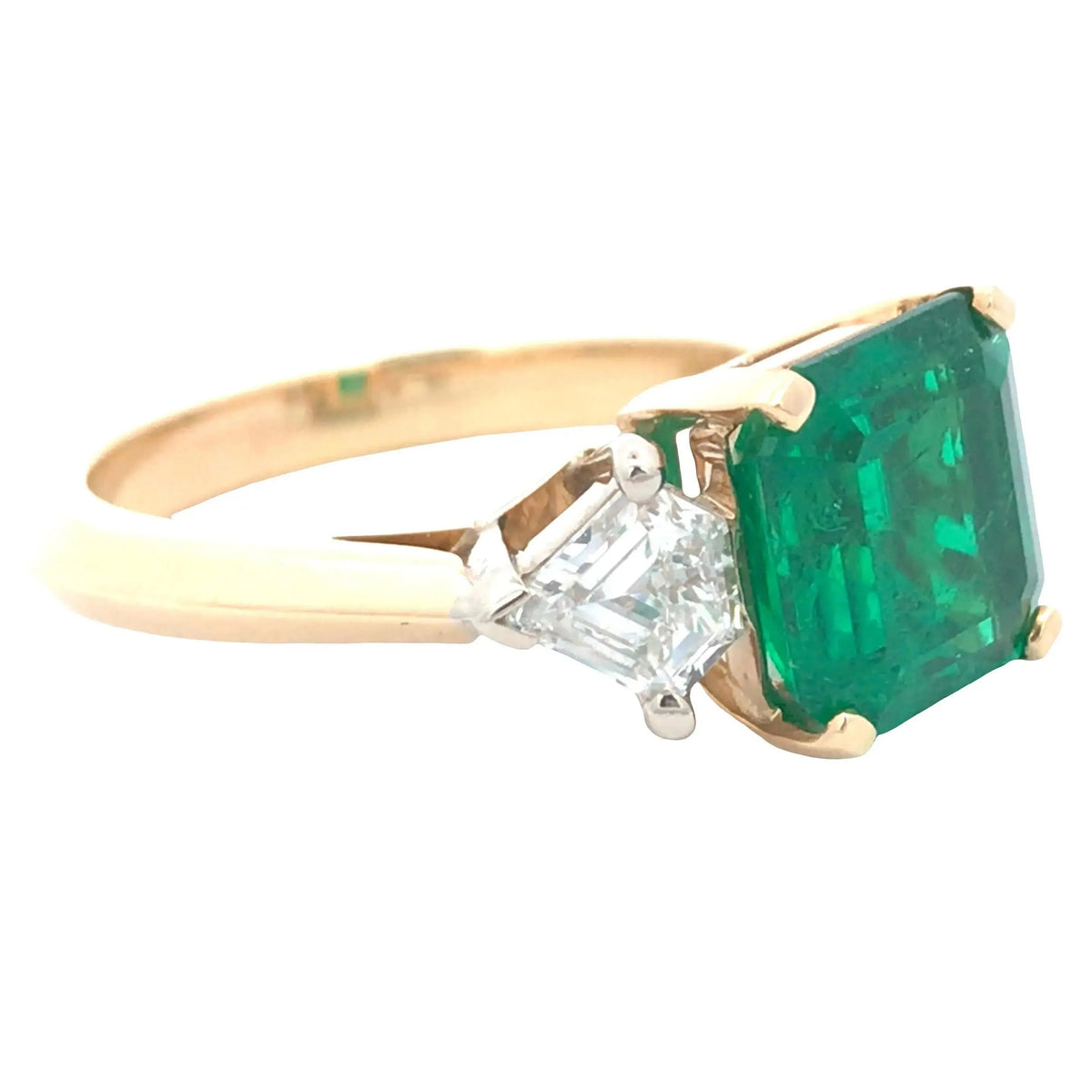 18K Gold 3.33ct Colombia minor Emerald Diamond Ring, AGL