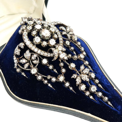 Bapst, Silver-top-Gold Diamond Brooch