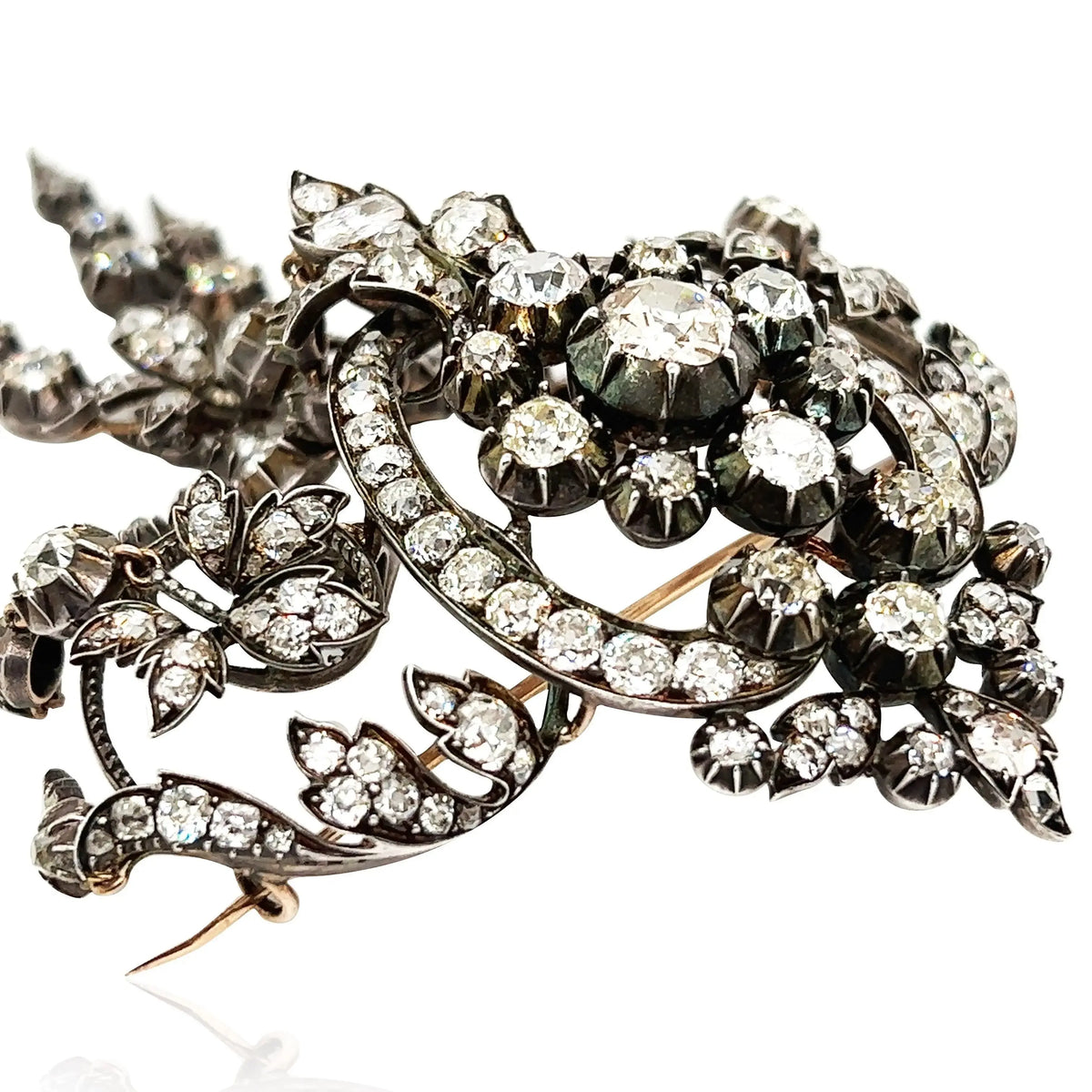 Bapst, Silver-top-Gold Diamond Brooch
