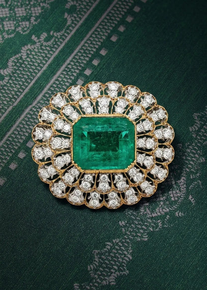 Buccellati, 18K Gold Emerald Diamond Brooch, Guild, GIA