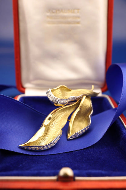 Chaumet, 18K Gold Diamond Brooch