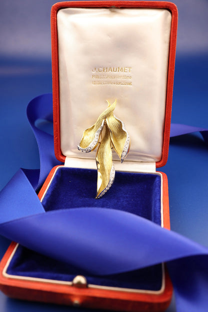 Chaumet, 18K Gold Diamond Brooch