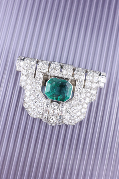 18K Gold Colombia Insignificant Emerald Diamond Clip Brooch, AIGS Lueur Jewelry
