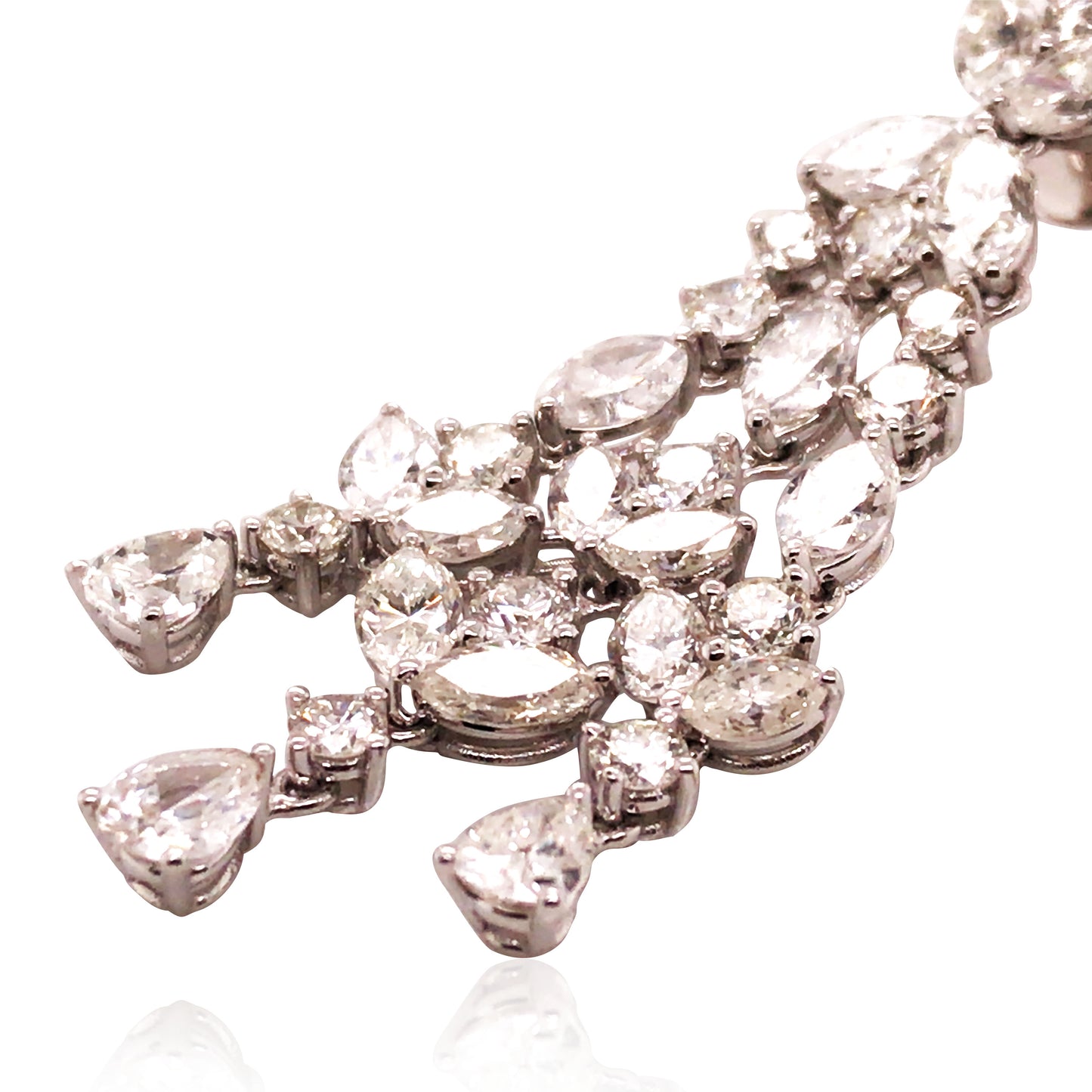 18K Gold Diamond Earrings
