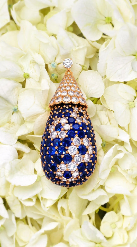 Van Cleef & Arpels, Sapphire Diamond Gold Pendant