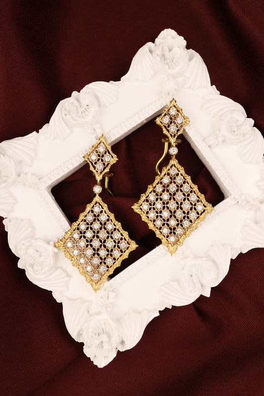 Buccellati, 18K Gold Rhombi Diamond Earrings