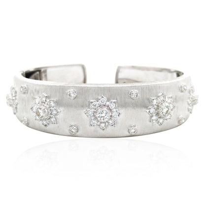 Buccellati, 18K Gold Bangle Lueur Jewelry