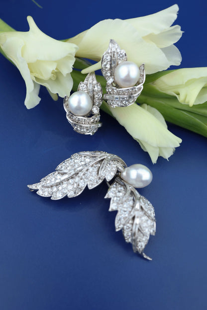David Webb, Platinum Pearl Diamond Brooch David Webb