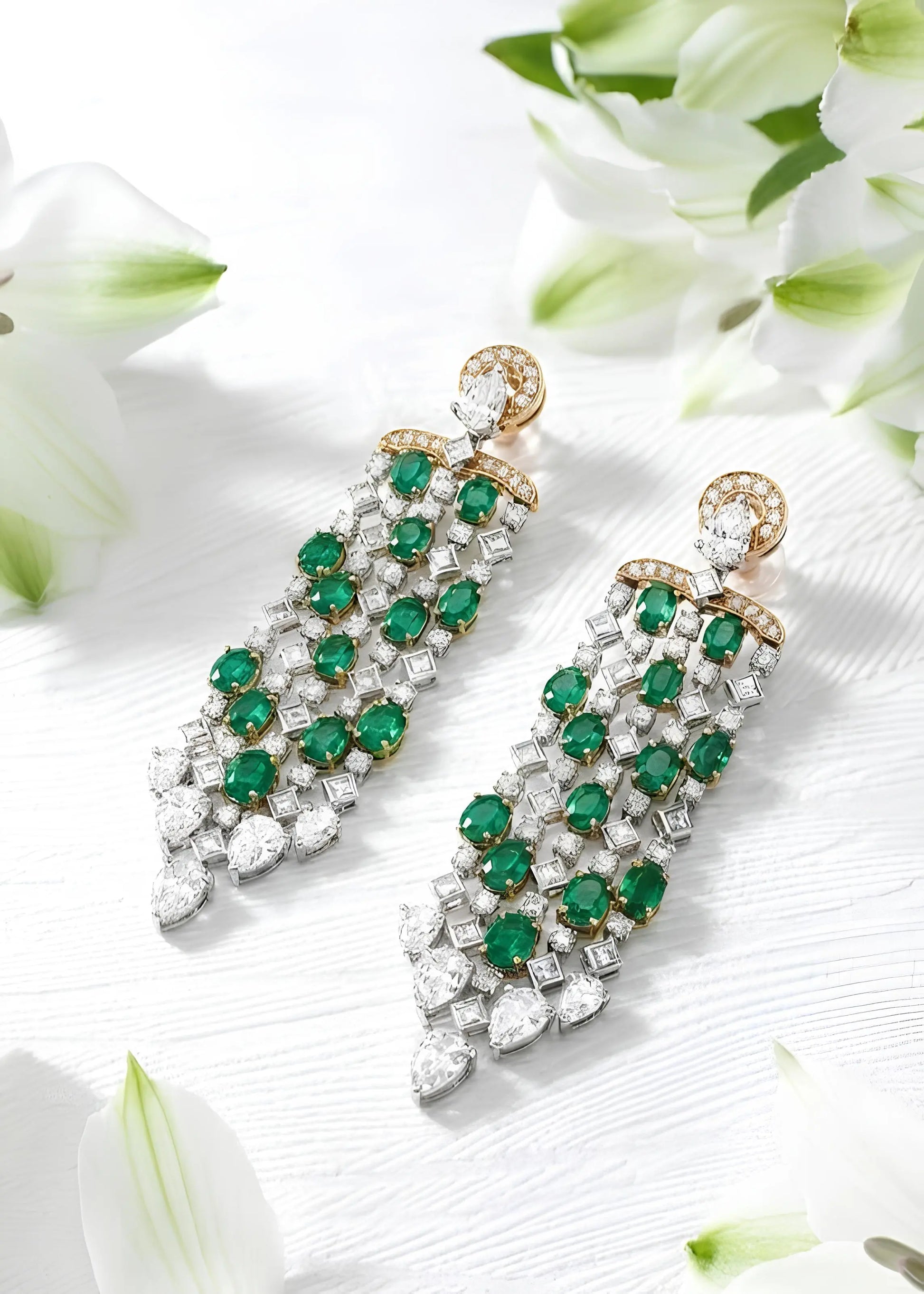 Bvlgari, 18K Gold Emerald Diamond Earrings Bvlgari