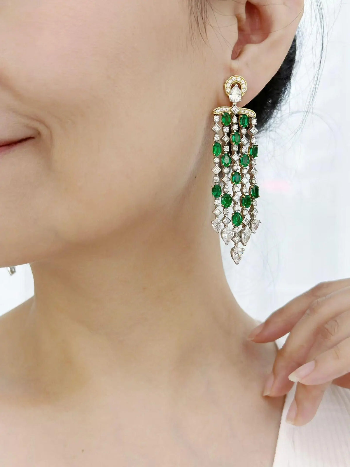 Bvlgari, 18K Gold Emerald Diamond Earrings