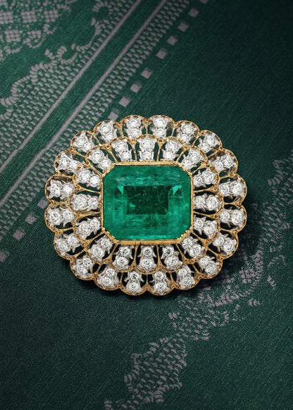 Buccellati, 18K Gold Emerald Diamond Brooch, Guild Buccellati