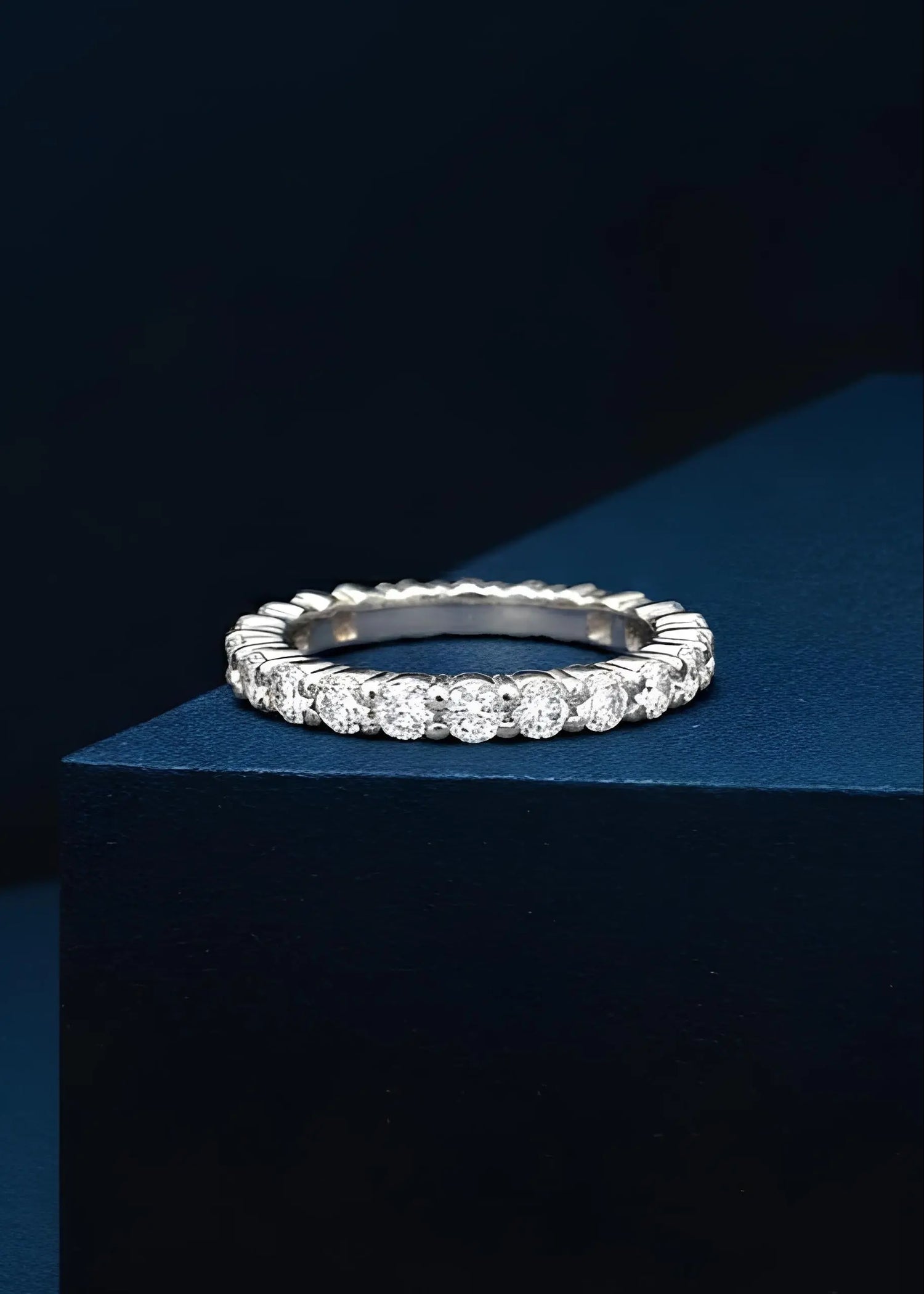 Harry Winston, Platinum Diamond Band Ring Harry Winston