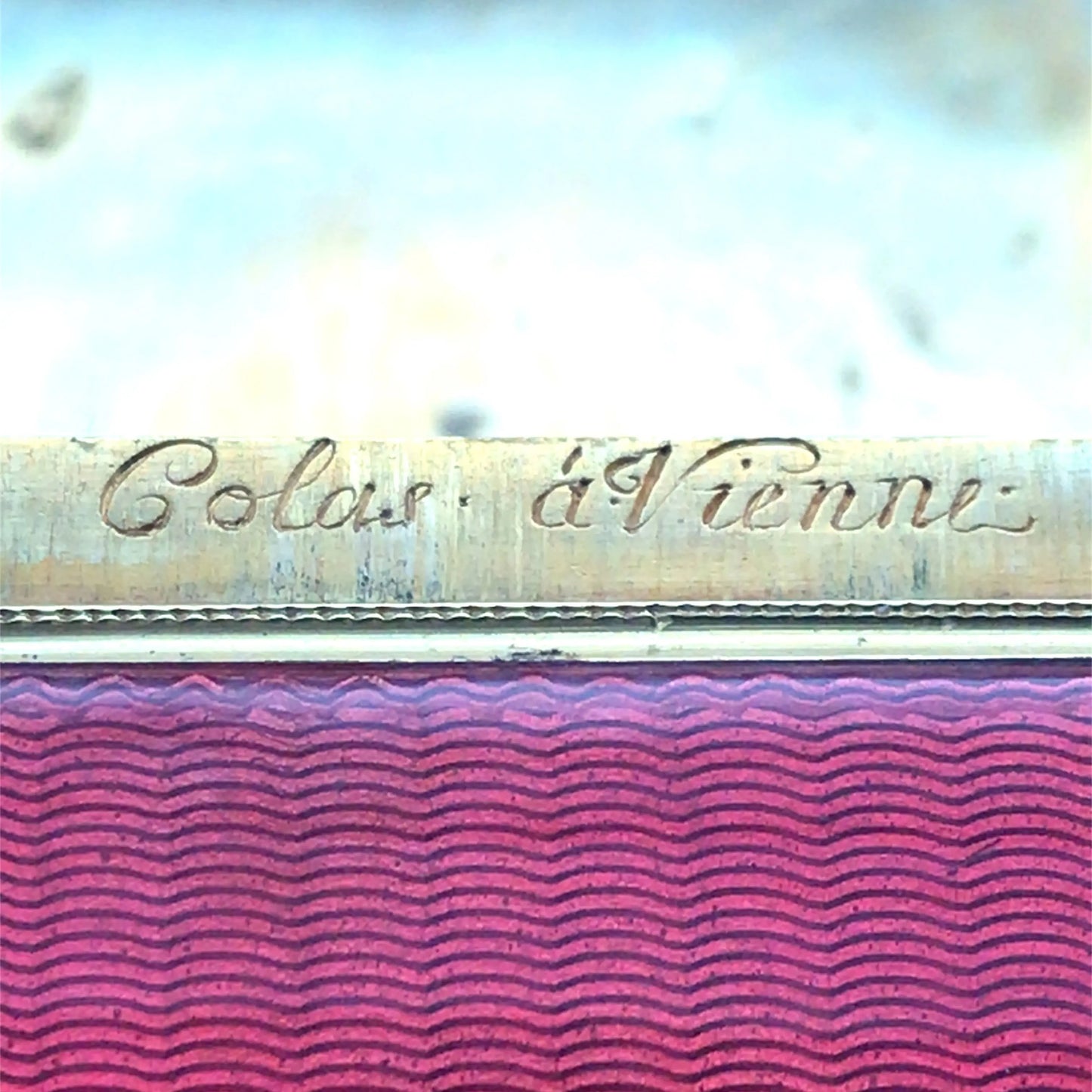 Gold Box with Porcelain Painting Lueur Jewelry