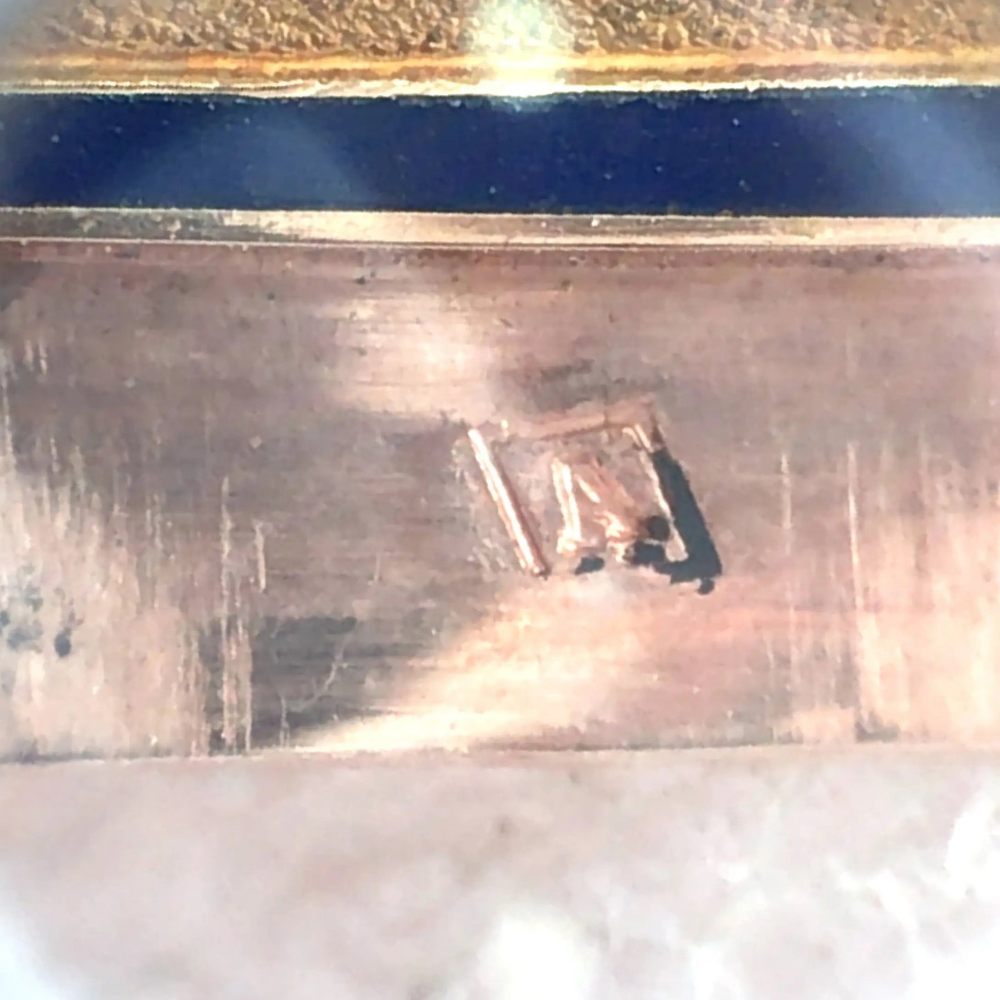 Gold Box with Porcelain Painting Lueur Jewelry