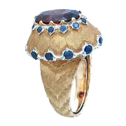 Buccellati, 18K Gold Garnet Sapphire Dome Ring Buccellati
