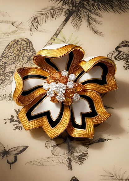 Bvlgari, 18K Gold Enamel Flower Brooch Bvlgari