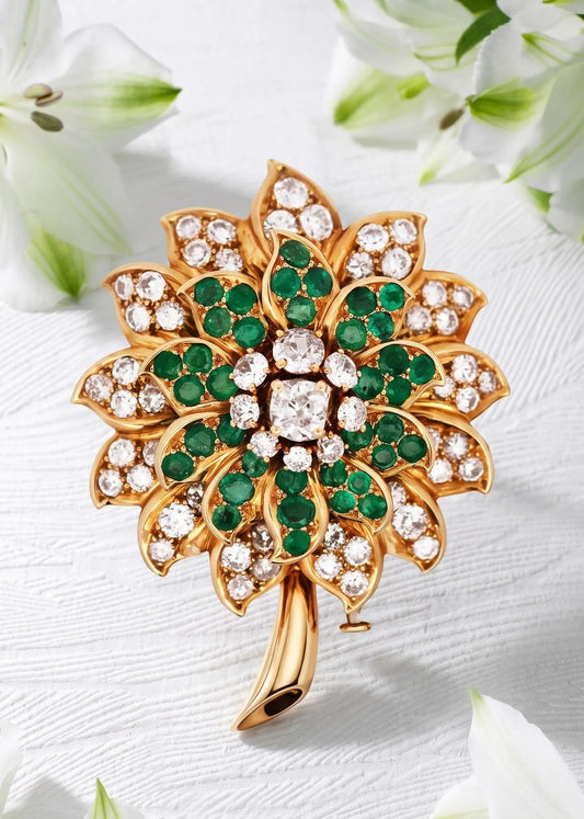 18K Gold Floral Emerald Diamond Brooch, Exquisite Craftsmanship