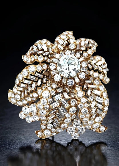Bvlgari, 18K Gold Diamond Flower Brooch Bvlgari