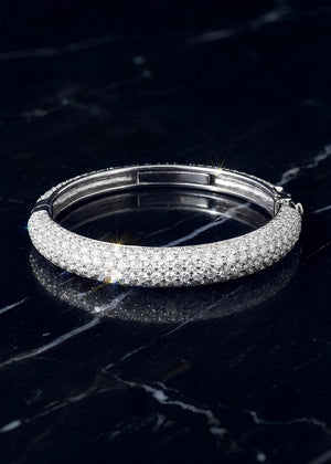 Van Cleef & Arpels, 18K Gold Diamond Bangle