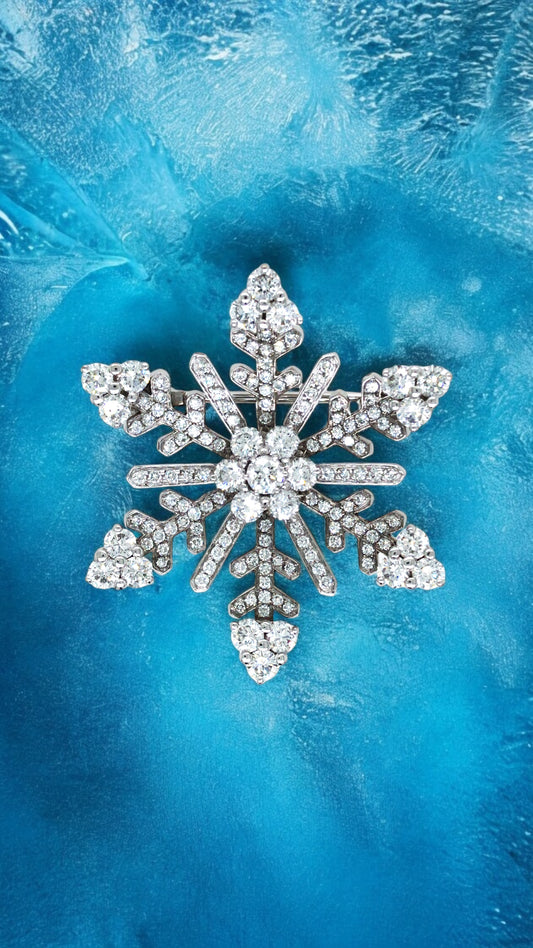Van Cleef & Arpels, 18K Gold Diamond Snowflake Brooch