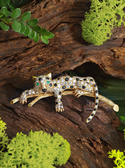 Van Cleef & Arpels, 18K Gold Diamond Onyx Emerald Feline Brooch