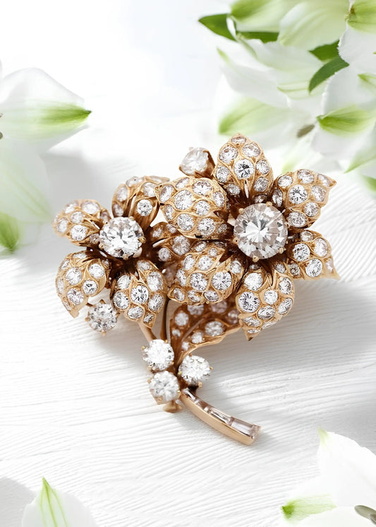 Bvlgari, 18K Gold Diamond Flower Brooch Bvlgari