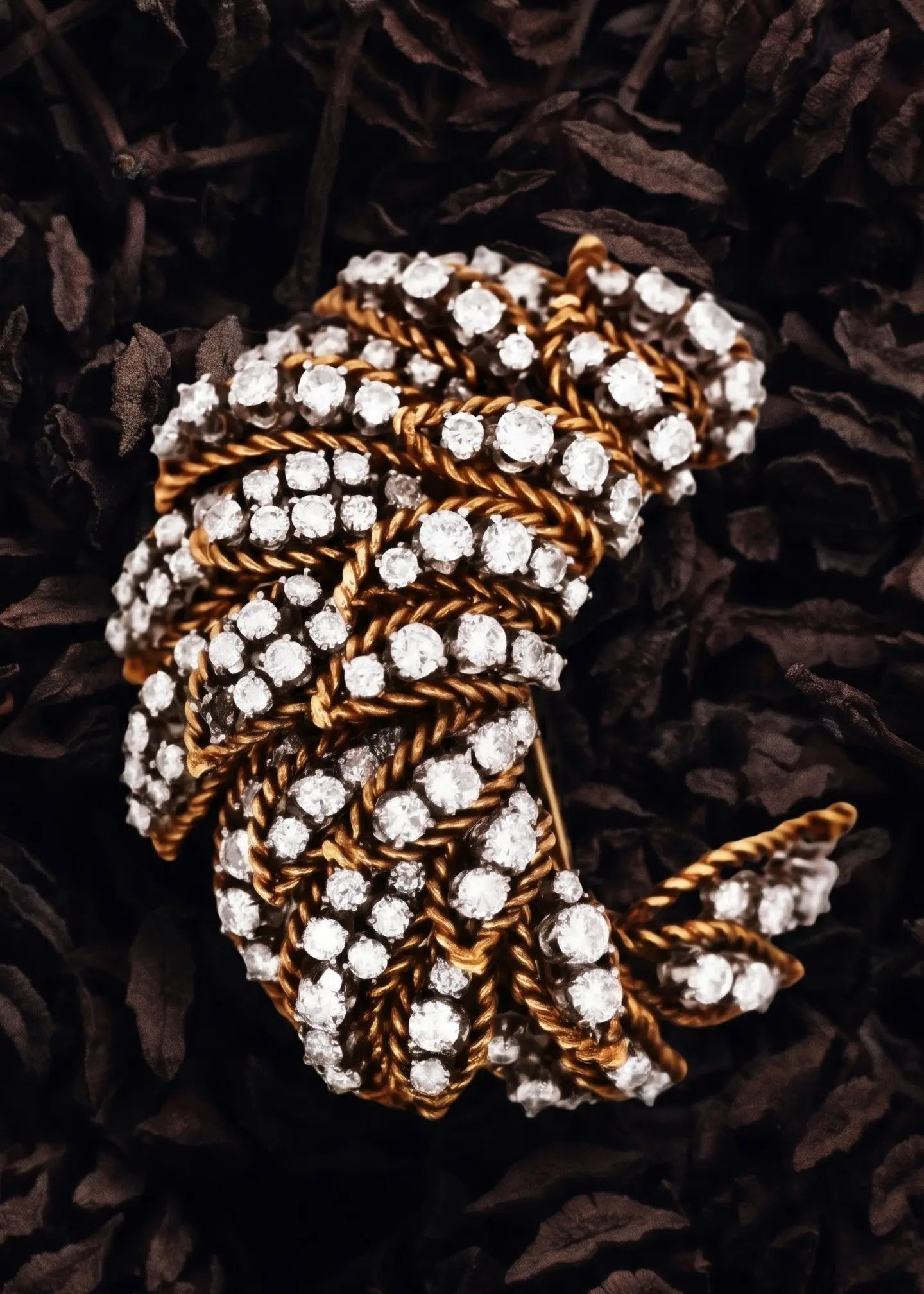 18K Gold Diamond Brooch Lueur Jewelry