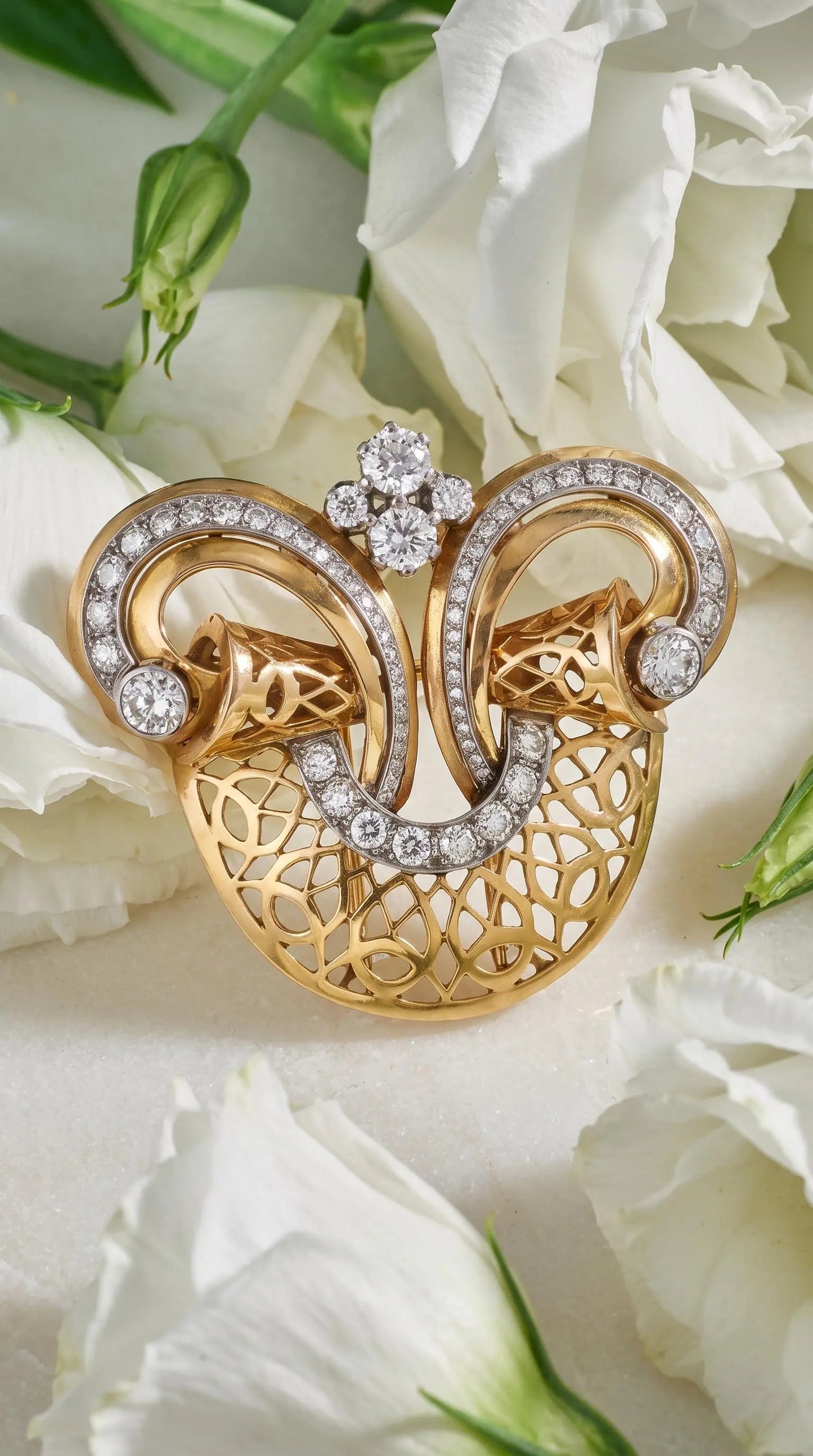 Bvlgari, 18k Gold Openwork Diamond Scroll Brooch