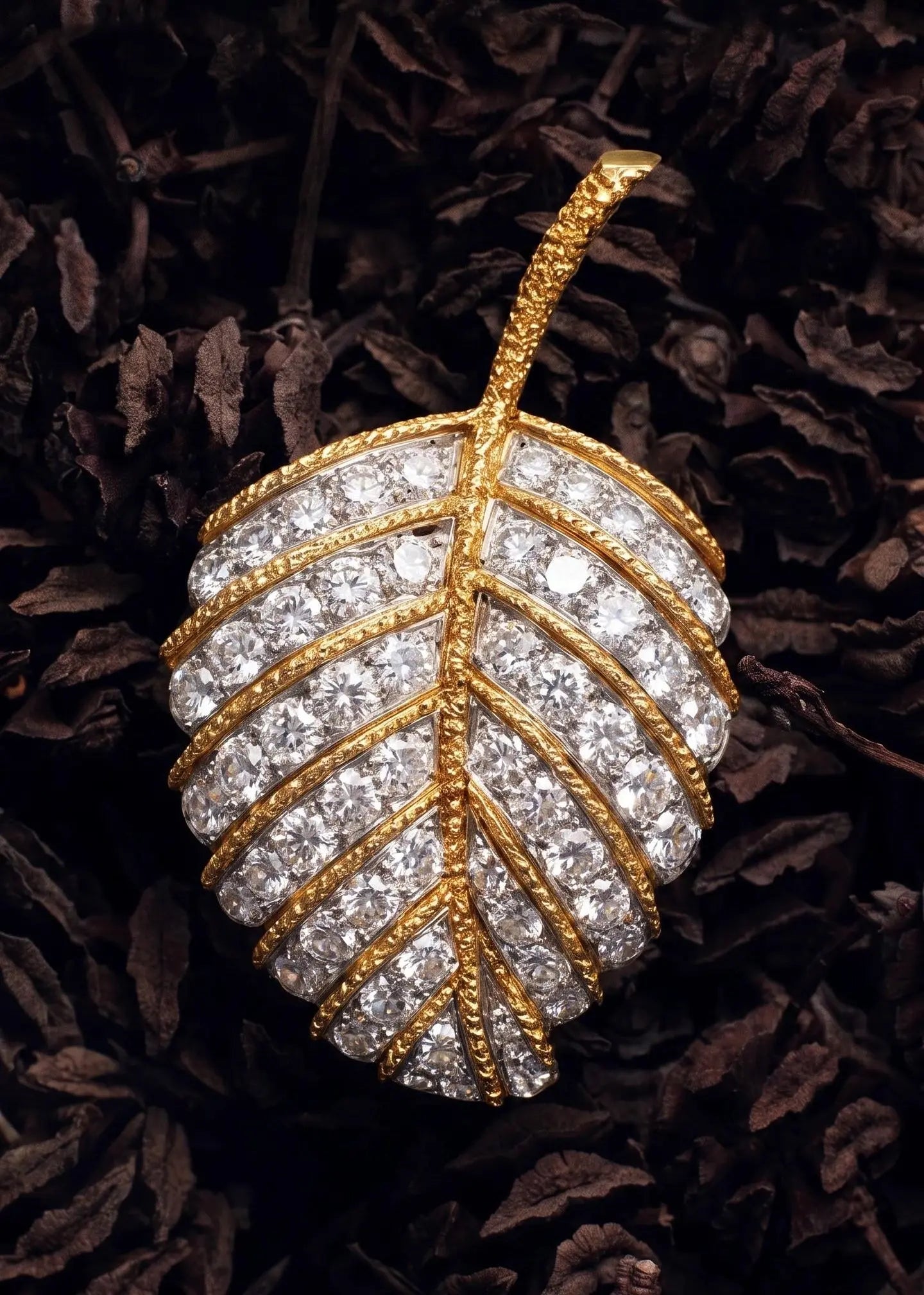 Van Cleef & Arpels, 18K Gold Diamond Leaf Brooch, IAJA