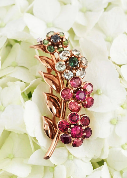 Cartier, 18K Gold Gemstone Diamond Flower Brooch