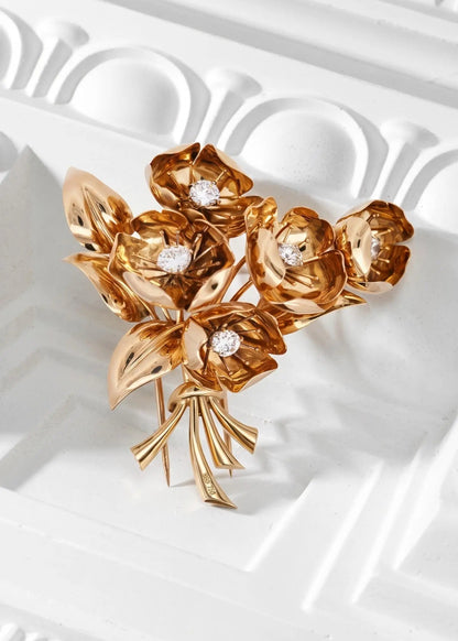 Van Cleef & Arpels, 18K Gold Diamond Buttercup Flower Brooch