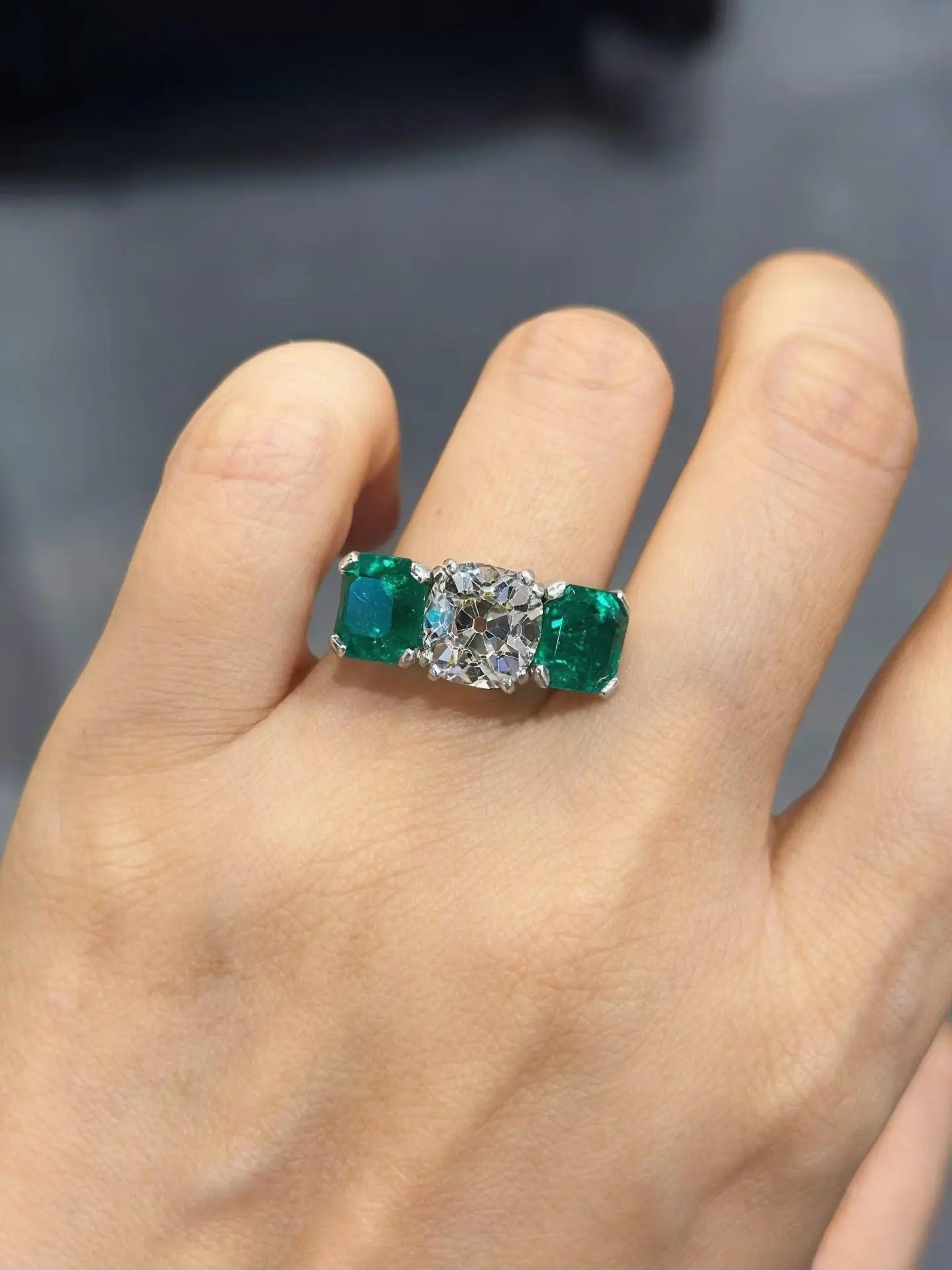 Van Cleef & Arpels, 3.26ct Diamond Emerald Ring, GIA, Certificate
