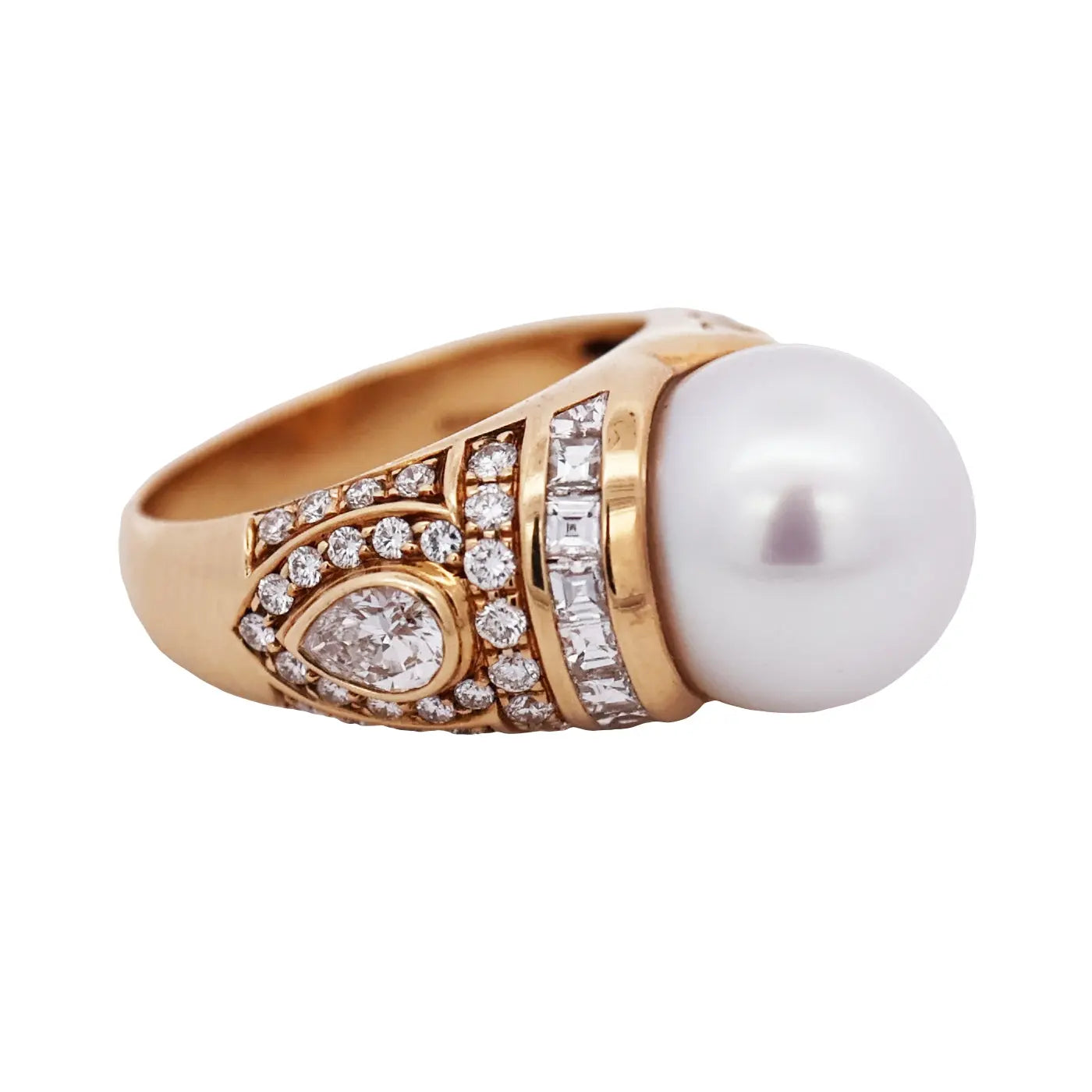 Bvlgari, 18K Gold Pearl Diamond Ring Bvlgari
